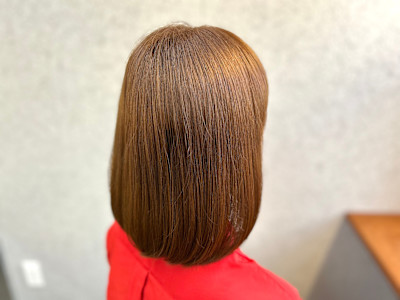 大人垢抜けハイトーンボブ