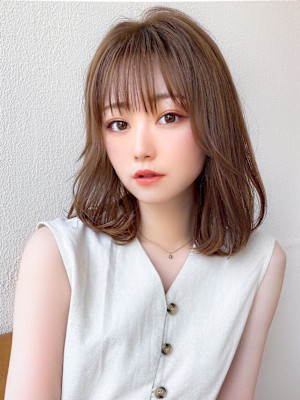 美髪ミディアムストレート寒色系カラー極細ハイライト  