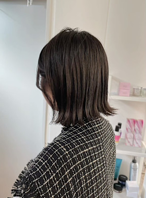 くびれボブ×顔周りレイヤー