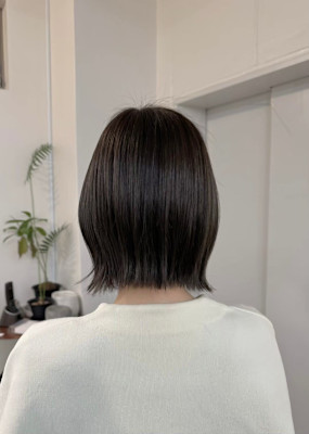 地毛風カラー×外ハネくびれスタイル