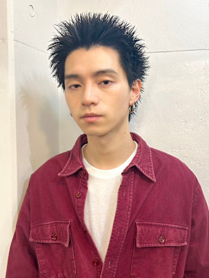 スパイキーショート　ツーブロック