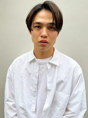 センターパート　パーマ　ツーブロック