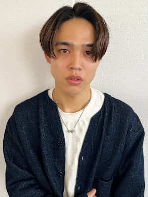 センターパート　ツーブロック