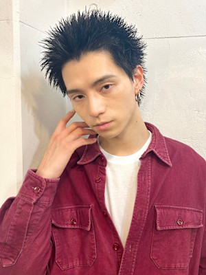 スパイキーショート　ツーブロック