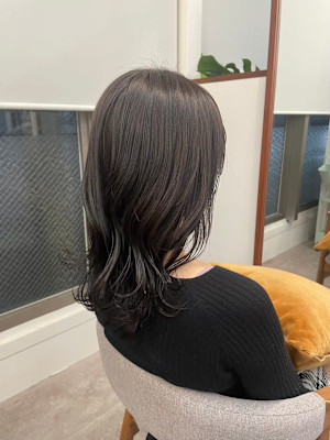 地毛風カラー×くびれスタイル