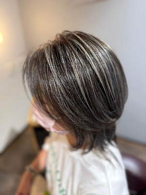 立体感ハイライト入りミディアムレイヤー