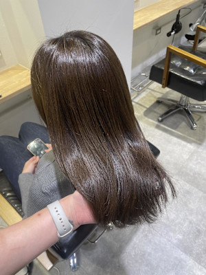 まつだて/オリーブ/ベージュ/艶髪/レイヤー