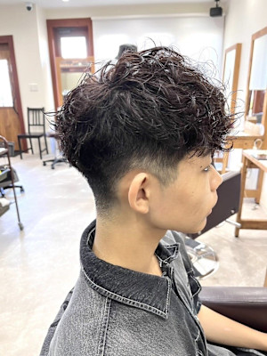 刈り上げショート/ニュアンスデザイン波打ちパーマ/20代30