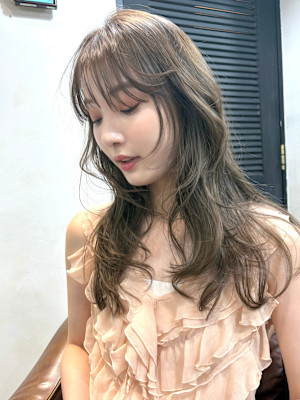 レイヤーカット　ブリーチなしカラー　顔まわりレイヤー　韓国風
