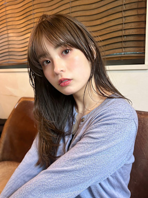 レイヤーカット　ブリーチなしカラー　顔まわりレイヤー　韓国風