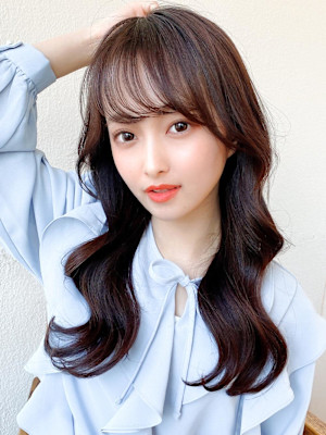 後れ毛が可愛い顔周りハイレイヤーロングチェリーブラウン 