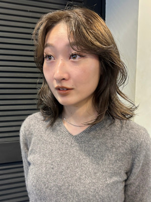 レイヤーカット　ブリーチなしカラー　顔まわりレイヤー　韓国風