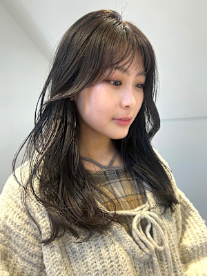 レイヤーカット　ブリーチなしカラー　顔まわりレイヤー　韓国風