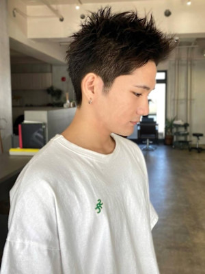 メンズカット 束感ショート スパイキーショート 黒髪 20代