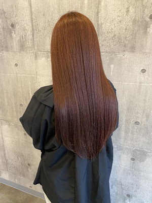 ピンクベージュ