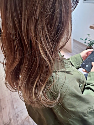 【'BEBE(ベベ)／札幌市・大通・狸小路】カラー