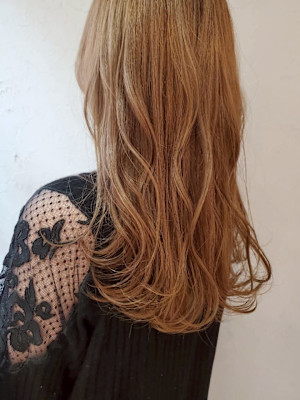 【'BEBE(ベベ)／札幌市・大通・狸小路】カラー