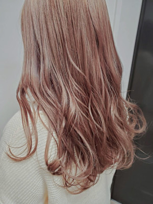 【'BEBE(ベベ)／札幌市・大通・狸小路】カラー