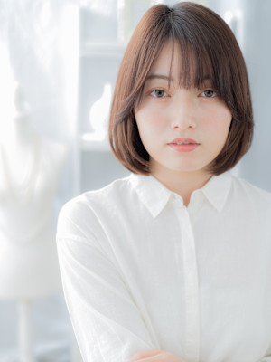 艶感斜めバング黒髪ボブディヘルシースタイル　マロンベージュ