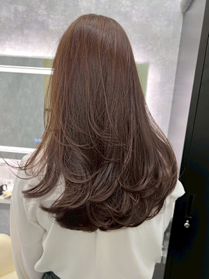 フォギーベージュレイヤーカット/札幌駅髪質改善トリートメント