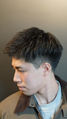 メンズ　ショート　顔剃り　刈り上げ