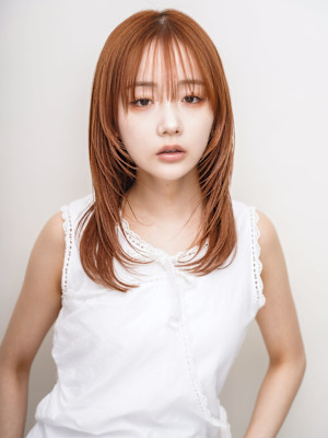 ミルクティーベージュ 顔周りレイヤー シースルーバング