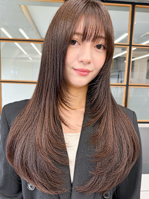 韓国ヘアロングくびレイヤーイメチェン小顔似合わせカット