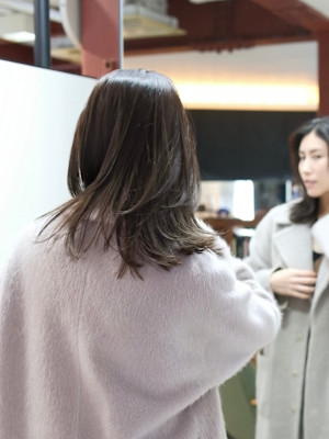 30代40代におすすめ！動きがあるかきあげミディアムレイヤー