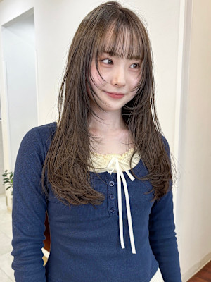 ブリーチなしダブルカラーオリーブベージュレイヤーカット