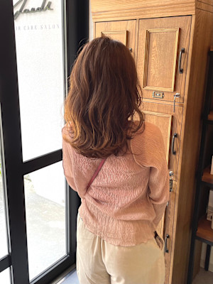 ウェーブ×透明感カラー（白髪染め可）