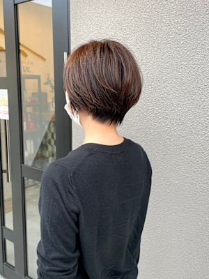 丸みショート×大人女子（白髪染め可）