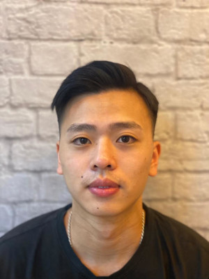 フェード＋パートスタイル(ビジネスショート)