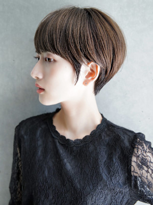 大人可愛い20代30代40代黒髪前下がりひし形小顔ボブ丸みシ