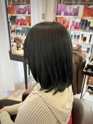 ☆似合わせカット☆切りっぱなしボブ×ブルーブラック