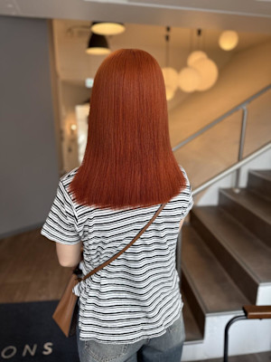 オレンジカラー/ツヤ髪/ハイトーン