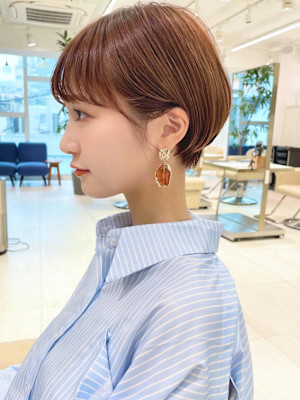 ショートボブ髪型30代40代50代前髪あり前髪無し面長丸顔