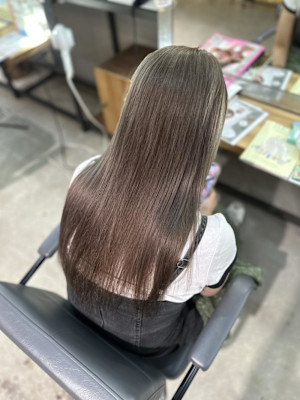 グレージュカラー