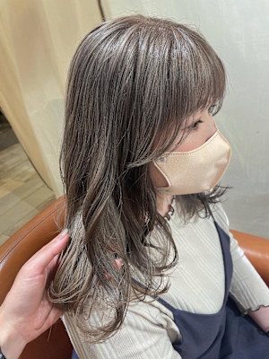 [Neolive kuta] グレーアッシュのカラー