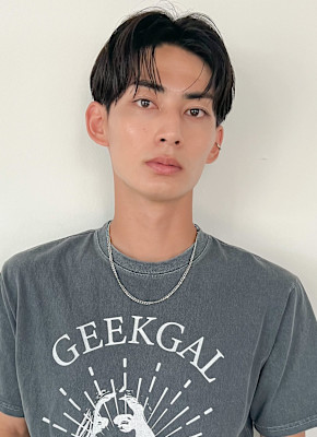 メンズカット　メンズヘア　センターパート　ビジネスヘア表参道