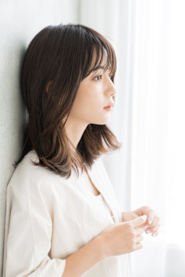 【S.BROOM】韓国風くびれミディアムレイヤースタイル