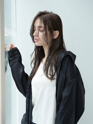 HCレイヤー×セミロングスタイル