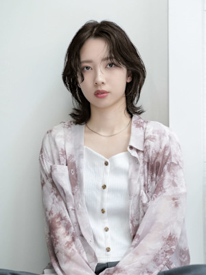 HCミディアムレイヤー×ウルフスタイル