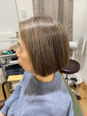 70代でも美髪矯正/ブリーチ無し白髪ぼかし/ほとんど白髪の方