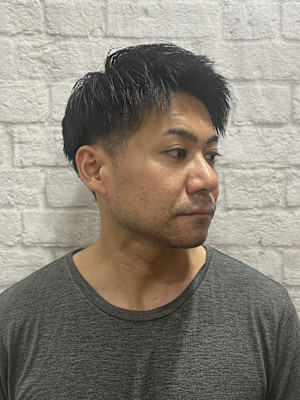 メンズ／ツーブロック／アップバング／刈り上げ／ショート