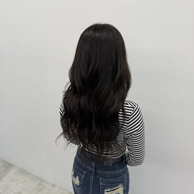 暗髪ロング！