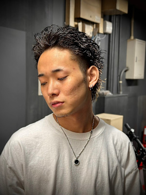 スパイキーショート×ツイストスパイラルパーマ