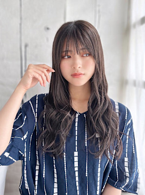 Aラインのセミウェットミックスカール