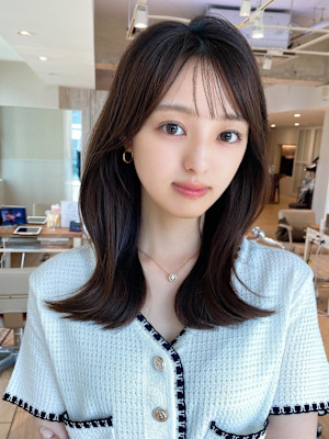 シャギーレイヤー韓国ワンホンヘアシースルーぱっつん前髪