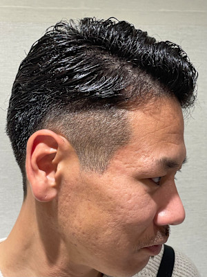 かきあげツーブロックスタイル