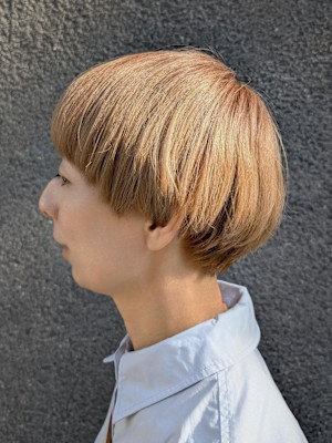 柔らかマッシュショートボブ